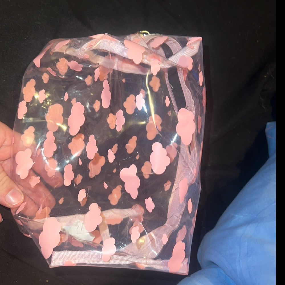 cloud makeup bag - Picture 2 of 4